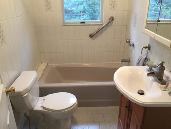 Before Walk in Tub Installed by Independent Home Products, LLC